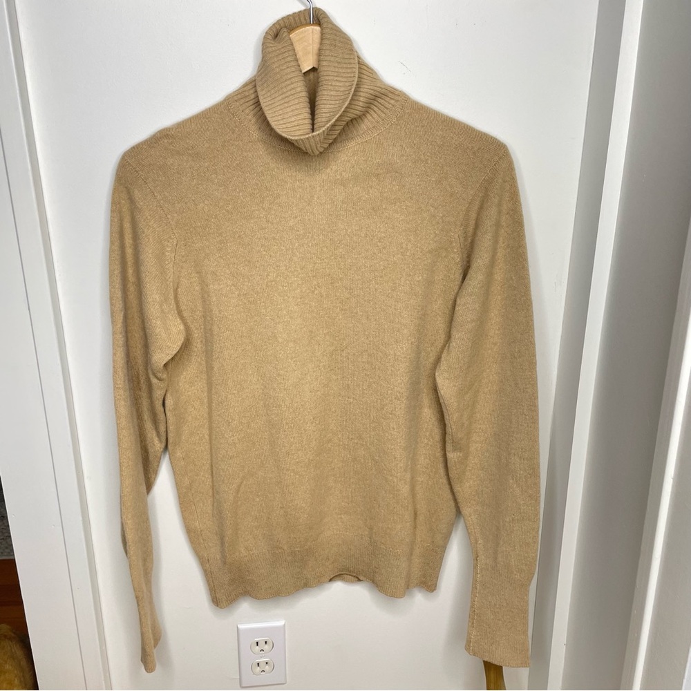 VTG 100% Cashmere Made in Scotland Women’s Medium Turtleneck Knit Sweater